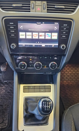 Skoda Octavia cena 68900 przebieg: 84615, rok produkcji 2019 z Brańsk małe 436